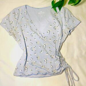 Hollister Blue & White Flower wrap